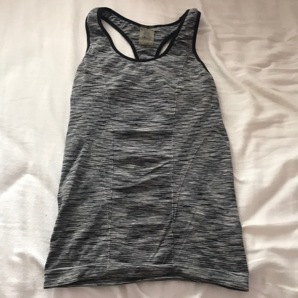 Athletic top